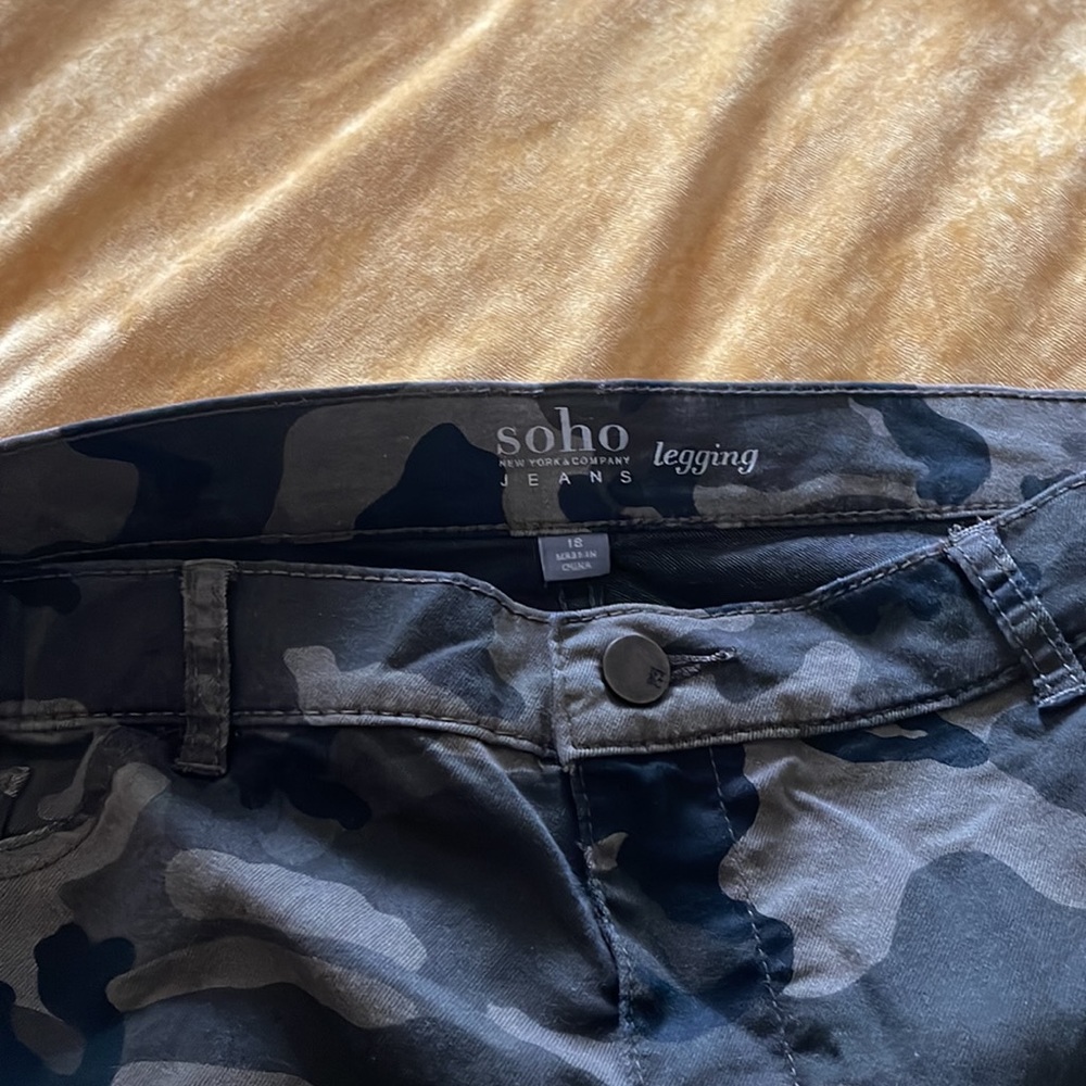 Stylish jean leggings! - Picture 3 of 3